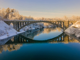 Ansicht der fertigen Brücke im Winter - Foto: Eva Bartussek