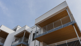 Das Casa Legno wird der Gebäudeklasse 4 zugeordnet und umfasst 16 Eigentumswohnungen und eine Tiefgarage | FRILO Software