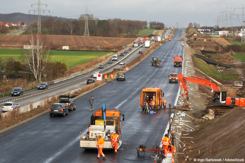 Bundestag beschließt Gesetzentwurf zur Beschleunigung von Genehmigungsverfahren im Verkehrsbereich