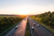 Bund und Bauverbände unterzeichnen Charta für bessere Zusammenarbeit bei Bundesautobahnprojekten