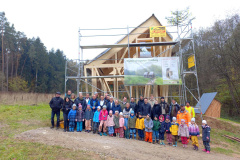 „Wackelzähne“ machen Echtzeit-Test im Waldkindergarten