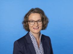 Ina Scharrenbach, Ministerin für Heimat, Kommunales, Bau und Digitalisierung des Landes Nordrhein-Westfalen. Foto: Ina ScharrenbachRalph Sondermann / Land NRW