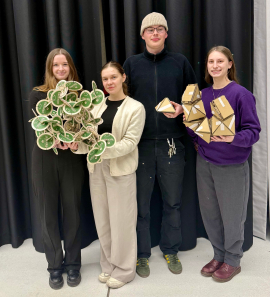 Die Studierenden präsentierten Modelle, die sie mit Hilfe von AR entworfen und konstruiert haben. Foto: Iris Jilke / OTH Regensburg