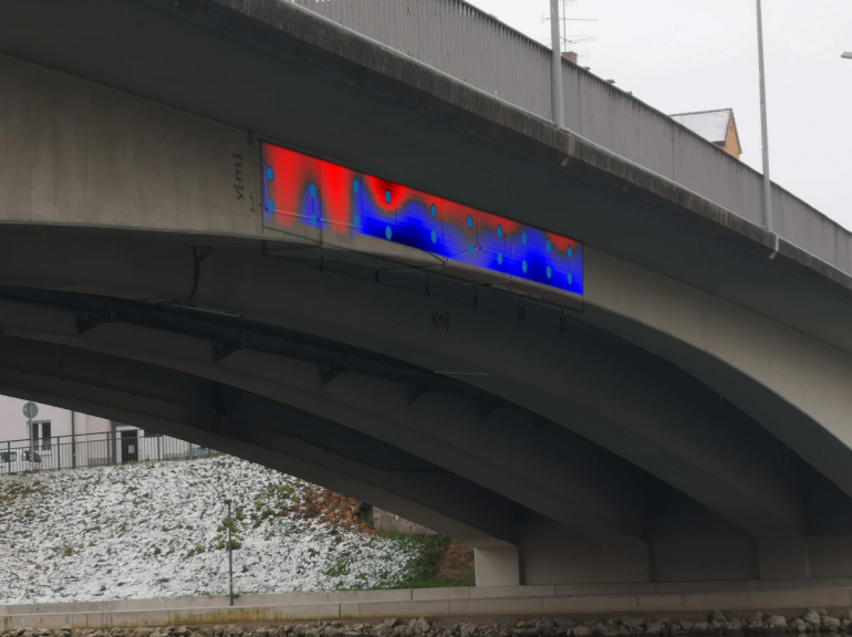 Visualisierung Daten Gänstorbrücke (Ulm - Neu-Ulm): Durch ein Sensornetzwerk können Spannungsänderungen in der Brücke visualisiert werden. Quelle: BAM