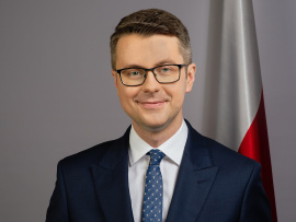 Piotr Müller, der Berichterstatter des Parlaments. Foto: Büro des polnischen Premierministers / Gemeinfrei
