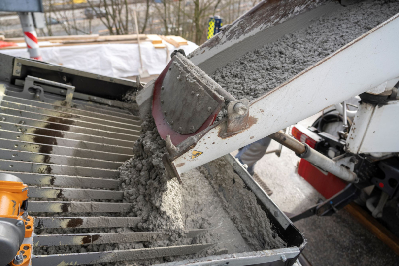 Unter der global einheitlichen Marke evoBuild bündelt Heidelberg Materials sein Produktportfolio aus CO₂-reduzierten und zirkulären Produkten. Alle nachhaltigen Produkte sind nach dem internationalen Zertifizierungssystem des Concrete Sustainability Council (CSC) bewertet. Foto: © Christian Buck / Heidelberg Materials AG