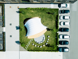 Die aufspannbare Holz-Gitterschale von oben. Foto: Lukas Zeilbauer