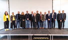 Die Referierdenden v.l.n.r.: Dipl.-Ing. Univ. Andrea Bitter, Diplom Architektin ETH SIA BSA Erika Fries, Dipl.-Ing. Thomas Lenzen, Prof. Elisabeth Endres, Prof.Florian Nagler, Prof. Dr-Ing. Norbert Gebbeken, Prof. Lydia Haack, Dipl.-Ing. (FH) Alexander Lyssoudis, Dr. A. Olrik Vogel, Dipl.-Ing. Univ. Sabine Frohnmüller, Dr. Paul Popescu, Dipl.-Ing. Univ. Rainer Post, Dipl.-Ing. Univ. M. Arch. Rainer Hofmann, RA Randolf Spang. Foto: Johannes Müller