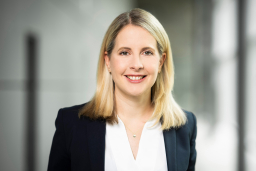 Verena Hubertz, Bundesministerin für Wohnen, Stadtentwicklung und Bauwesen. Foto: Steffen Kugler / Bundesregierung