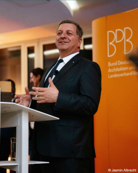 Bauminister Christian Bernreiter