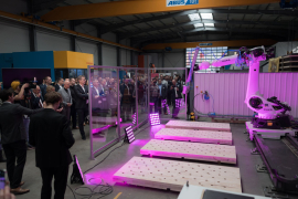 Rundgang durch das Technologietransferzentrum Aichach der TH Augsburg. Foto: Matthias Leo / THA