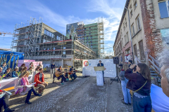 Gebäudetyp-e in Bayern: "Das große kleine Haus" in München feiert Richtfest