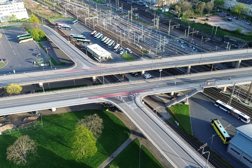 Maßgeschneidertes Monitoring für Bauwerke durch modulares Schallemissionssystem „COMOBASE“
