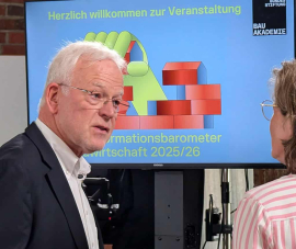Prof. Dr. Norbert Gebbeken im Interview. © DIB