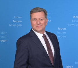 Bauminister Christian Bernreiter. Foto: Atelier Krammer / StMB