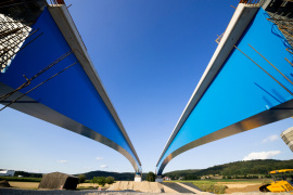 1. Preis: Segmentbrücke Bögl, B299 Mühlhausen - Foto: Firmengruppe Max Bögl 