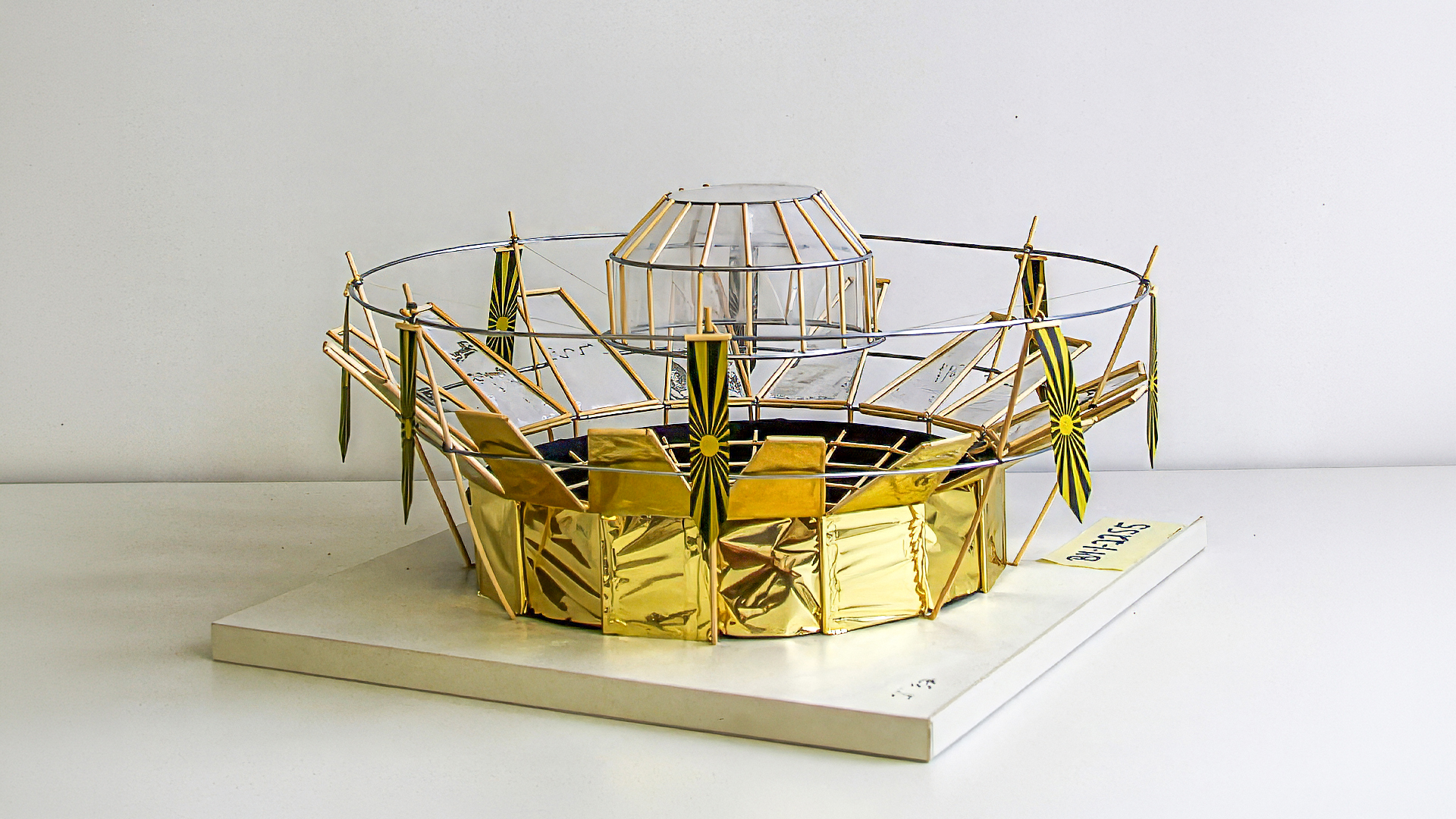 Sonderpreis Originellstes Modell der LGA Landesgewerbeanstalt Bayern: Theatrum commune aureum Imperii (Preisgeld: 100 Euro) - Burkhard, Franz, Lukas und Leopold, 8. Klasse, Wirsberg-Gymnasium Würzburg