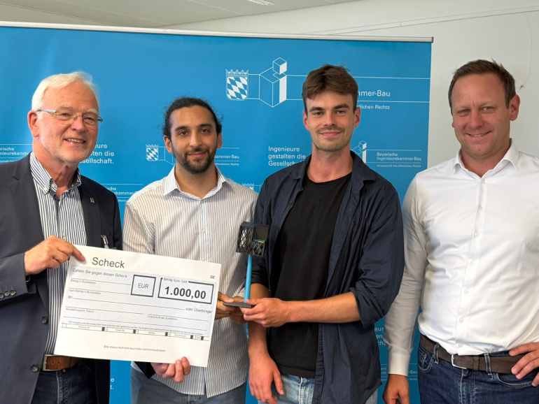 Präsident Prof. Dr. Norbert Gebbeken, Can Murat und David Auch von SeenSucht und der Juryvorsitzende Dipl.-Ing. Univ. Josef Geiger 
